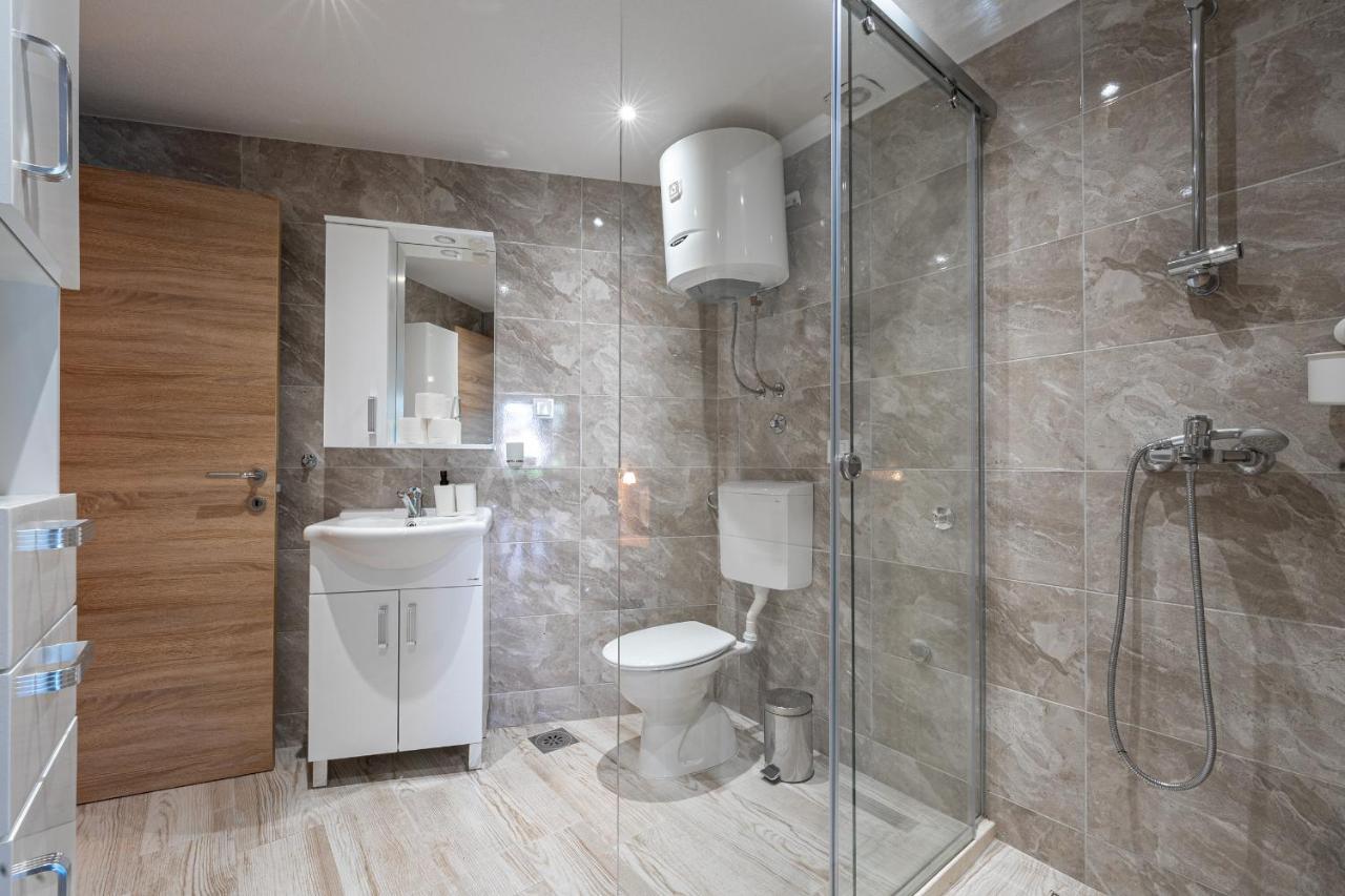 Apartman 2 *